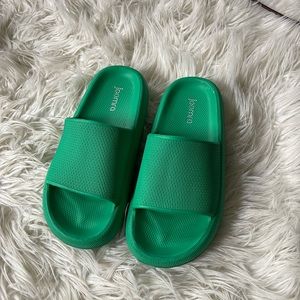 Green Women’s Joomra Green Sandals